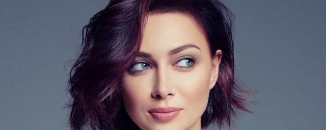 Актриса Настасья Самбурская сообщила о разрыве отношений с Глебом Пекли