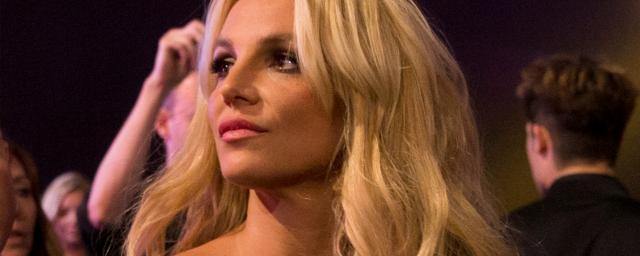 Певицу Бритни Спирс раскритиковали из-за бодишейминга в адрес танцоров Кристины Агилеры