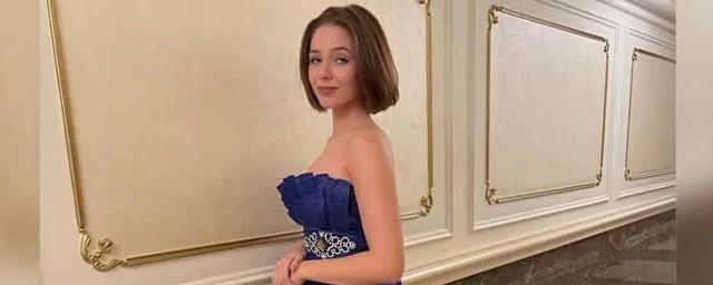 Дочь покойной Юлии Началовой Вера Алдонина поразила зрителей вокалом на концерте в Кремле