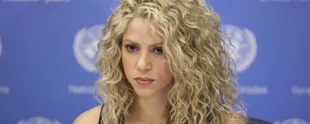 Певица Шакира добилась опеки над сыновьями после развода с Пике