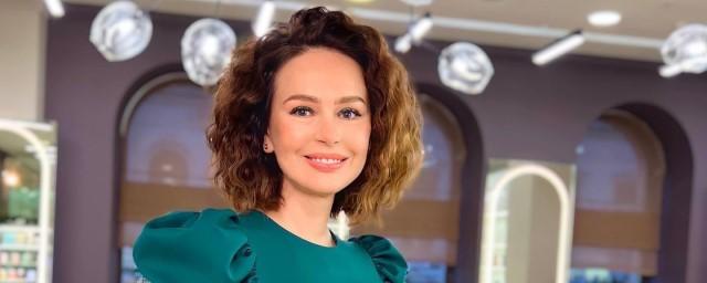 Актриса Ирина Безрукова осудила покинувших РФ артистов за критику Родины