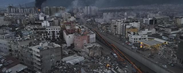 Матери турецких актеров сериала «Постучись в мою дверь» оказались под завалами после землетрясения