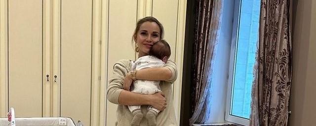 Телеведущая Ольга Орлова пожаловалась на нестабильное эмоциональное состояние после родов