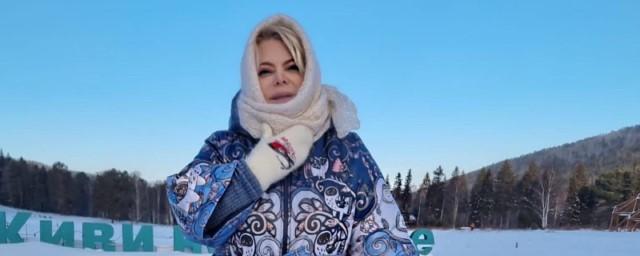 Актриса Яна Поплавская заявила, что жалеет сбежавшую из РФ Чулпан Хаматову