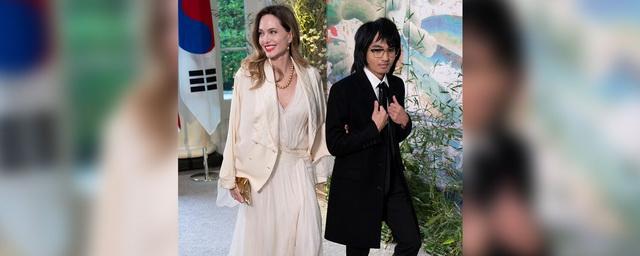 Анджелина Джоли и ее сын Мэддокс посетили торжественный обед в Белом доме