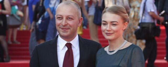 Экс-супруг Акиньшиной Геловани выплатит актрисе $500 тысяч в рамках мирового соглашения