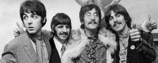 Последняя песня The Beatles «Now and Then» возглавила британский хит-парад