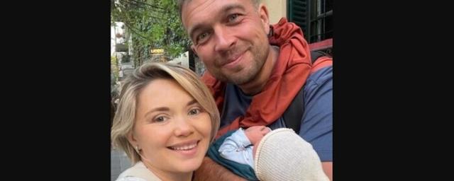 Звезда «Кухни» Ольга Кузьмина оставила новорожденную дочь Миру-Марию на мужа