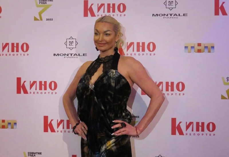 Анастасия Волочкова подверглась критике за выбор короткого платья