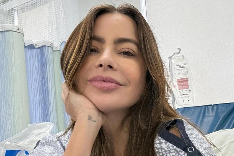 Актриса София Вергара опубликовала фото из больницы