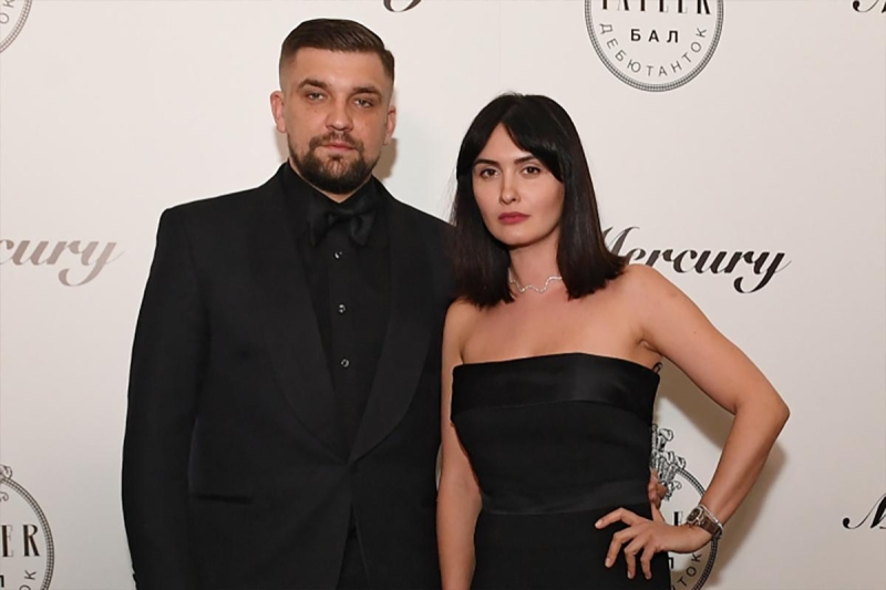 Елена Пинская-Вакуленко вступила в перепалку с беременной фанаткой Басты