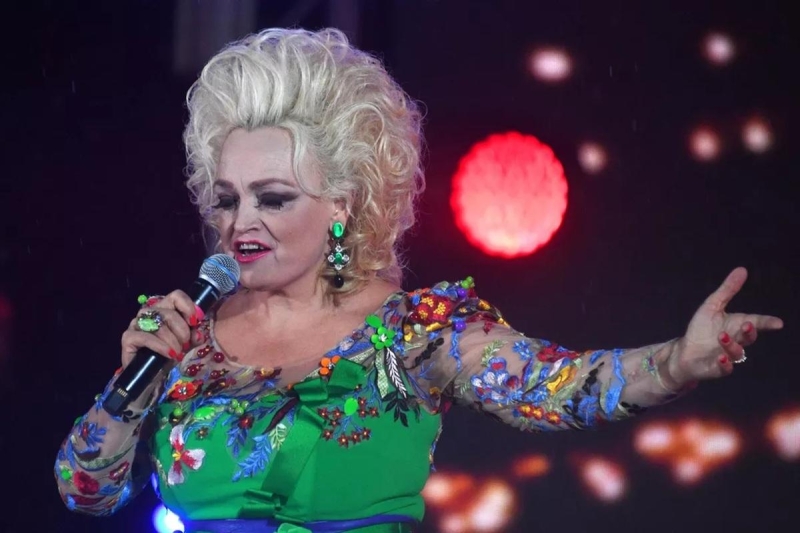 Надежде Кадышевой придется выплатить штраф за исполнение песни &laquo;Течет ручей&raquo;