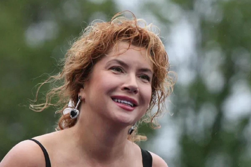 Вера Сотникова подаст в суд на пластического хирурга после неудачной пластики