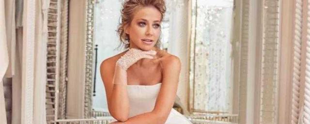 Юлия Барановская удивила подписчиков свадебными снимками в сети