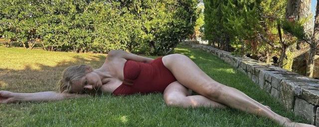 Юлия Пересильд выложила в сеть фото в бикини во время отдыха в Турции